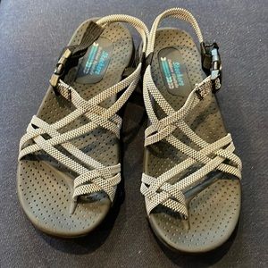 Sketchers outdoor lifestyle reggae irie Mon sandal